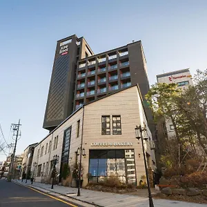 Junibino Hongdae 首爾